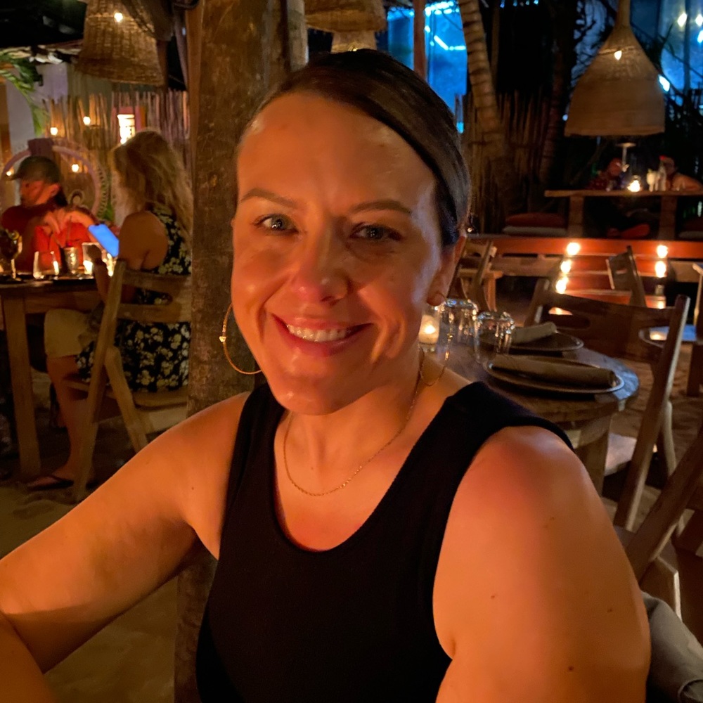Meet your Posher, Yvette